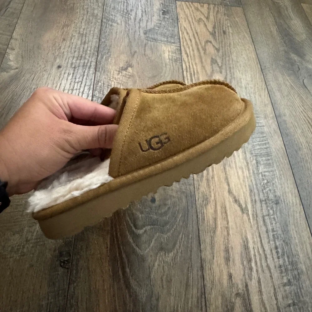 UGG Tasman Slippers Toddler Kids Size 10 Chestnut Suede Sheepskin Slip On Shoes